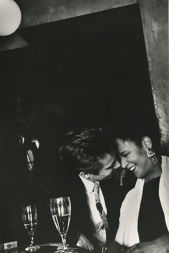 Danny Web and Leila Bertrand. Part of a series of black and white photos of real couples shot in London by Helen Putsman.
Photo noir et blanc, d un vrai couple qui se détendent dans un bar.