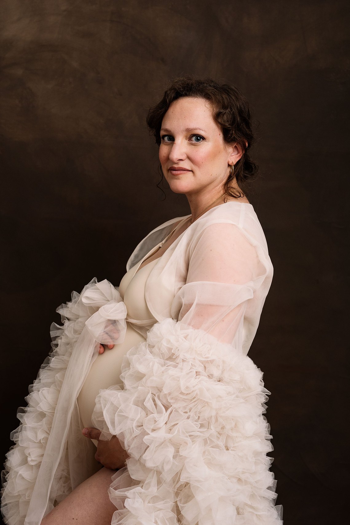 Maternity photoshoot in Geneva.  How do pregnancy photoshoots work?  How to get in touch with Geneva's top Maternity Photographer. When to have your maternity photos taken in Geneva?