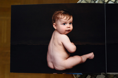 I offer beautiful Italian albums that transform your photos into art. This inside page is from a 25×35cm Graphistudio GoBook—fully customizable with exceptional quality that makes your family portraits something you'll hold and treasure for generations.