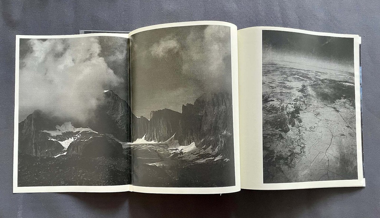 Apeiron book Dimitra Dede