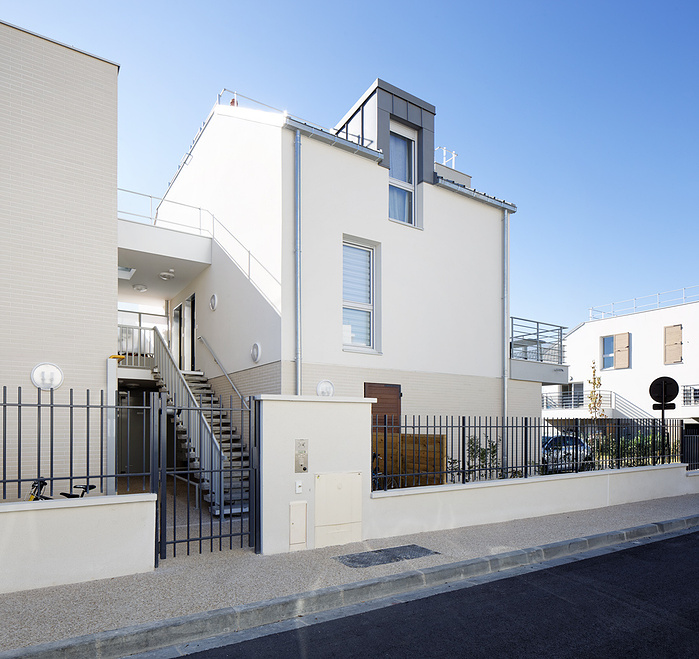 Reportage photo de logements "Central Park", avenue du Maréchal Foch, à Conflans St Honorine : Commande Altarea Cogedim, Maîtrise d'ouvrage : Sodearif / Poly Cités, Maître d'oeuvre : BDVA Architectes.