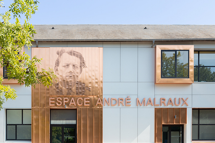 Rénovation de l'espace Malraux, Sainte Geneviève-des-Bois par l'Agence ALU Architectes