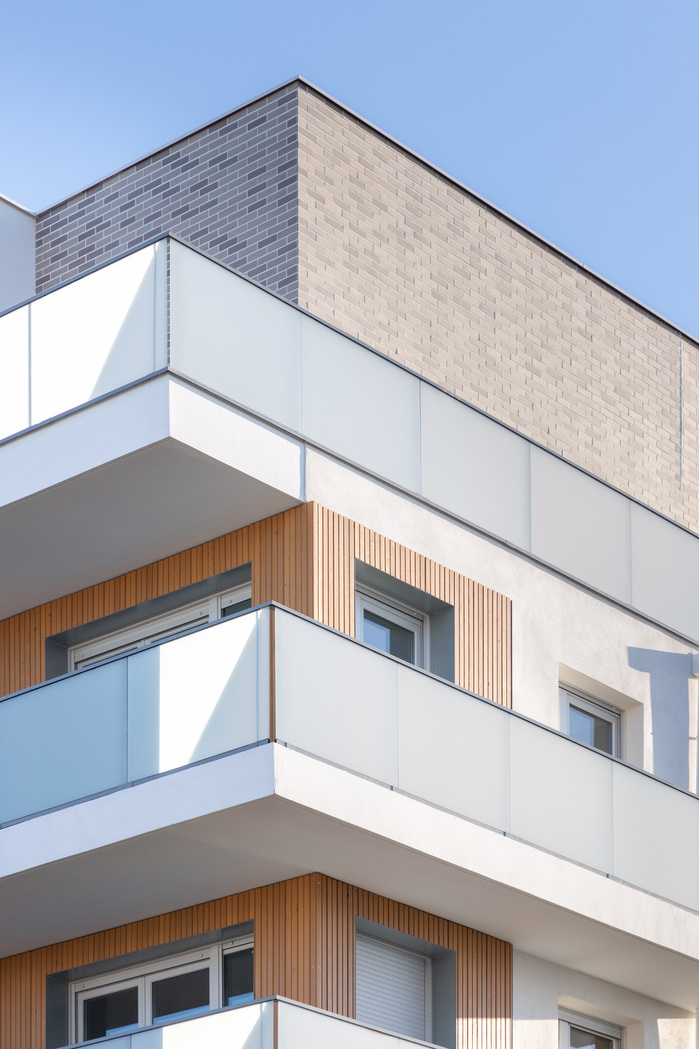 Reportage de logements de la rue Anatole France, à Drancy pour Cussac Architectes. 71 logements collectifs et 6 maisons individuelles. Maitre d'Ouvrage : OGIC.