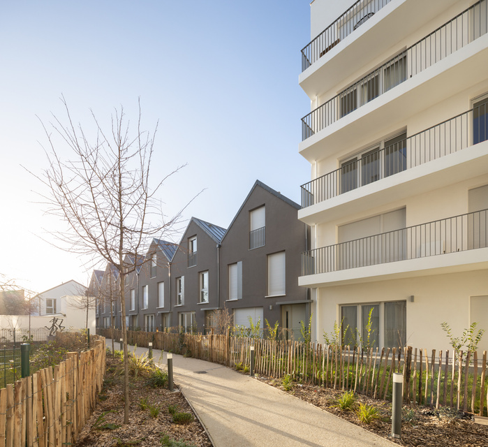 Reportage de logements de la rue Anatole France, à Drancy pour Cussac Architectes. 71 logements collectifs et 6 maisons individuelles. Maitre d'Ouvrage : OGIC.