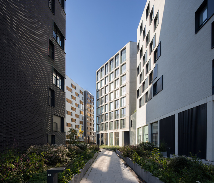 Reportage photo du Parc d'Affaires (Hotellerie, Tertiaire, Résidentiel) réalisé par Carta Reichen et Robert Associés à Asnières, Bureaux, Hotel, logements.
Architectes : Carta - Reichen et Robert Associés, mandataire, PietriArchitectes, associés. Maitris
