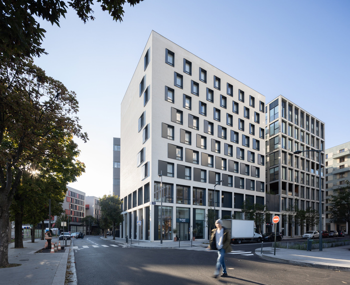 Reportage photo du Parc d'Affaires (Hotellerie, Tertiaire, Résidentiel) réalisé par Carta Reichen et Robert Associés à Asnières, Bureaux, Hotel, logements.
Architectes : Carta - Reichen et Robert Associés, mandataire, PietriArchitectes, associés. Maitris