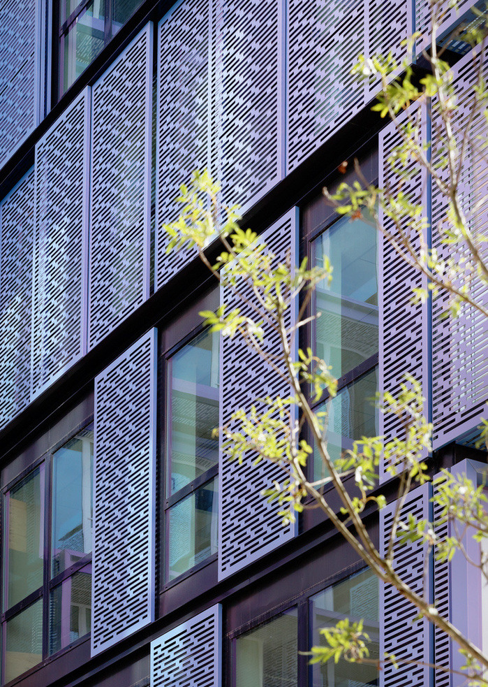 siège de Vinci Immobilier, 59 rue Kermen Boulogne Billancourt, projet IN SITU, Architectes : Loci Anima. Bâtiment Basse Consommation, HQE. Terrasses végitalisées et lumière naturelle. --- Vinci Construction Head Office France