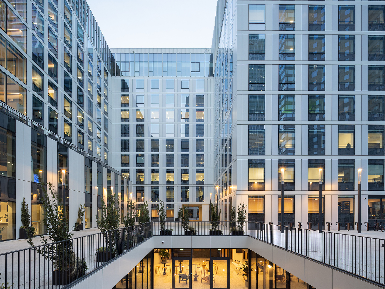Immeuble Lightwell, Unibail Rodamco Westfield, Barthélémy Grino ...