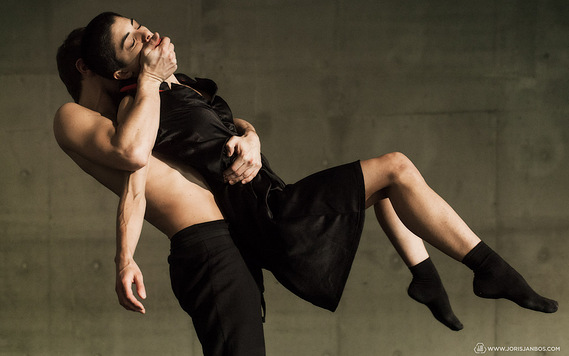 Chronology by Joeri Dubbe, Carolina Mancuso