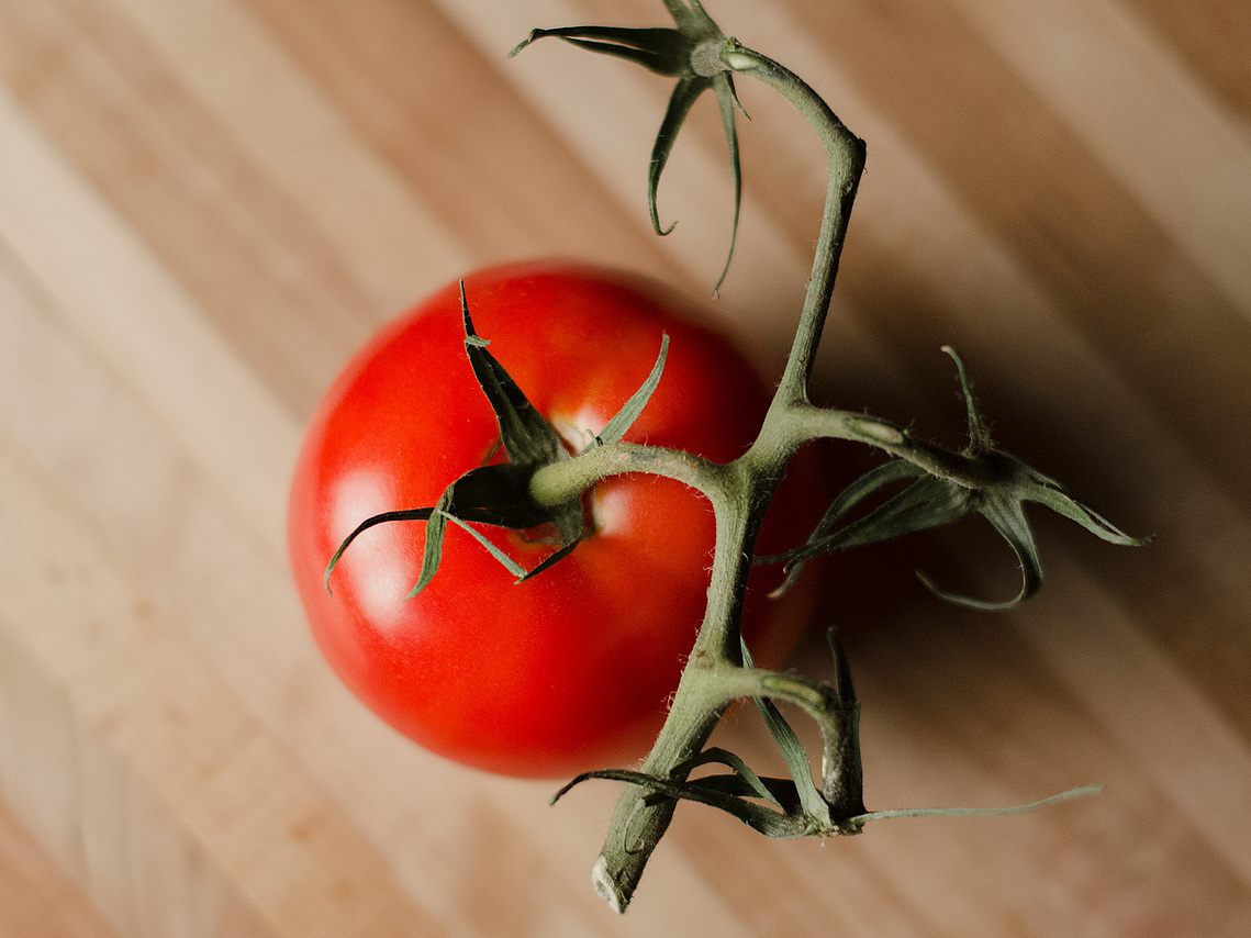 Ode to a Tomato