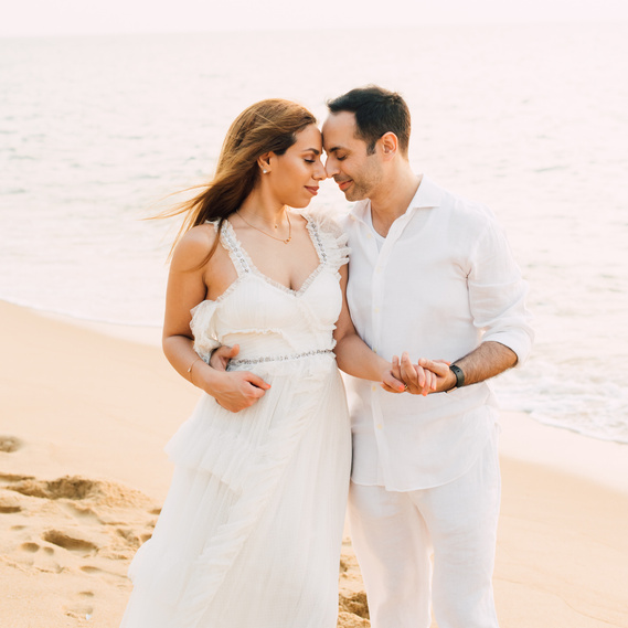 Happy honeymoon couple do photo shooting at the beach at Phuket with Phuket professional photographer, Phuket professional photographer ,Khaolak photographer-Krabi photographer - Koh Yao photographer - Samui photographer