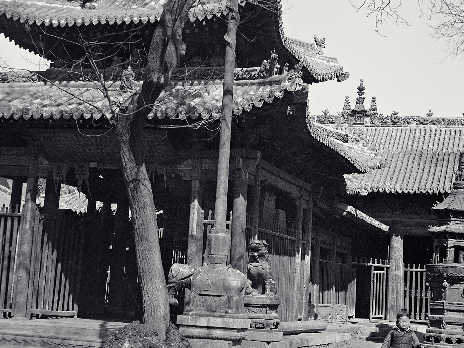 Fenyang Monuments; 1913-1929 - William Morse's Portfolio