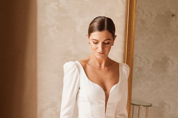 Brighton Wedding Makeup, Brighton Bridal Makeup, Findon Place Wedding, Sleek Wedding Hair, Sussex Wedding Hair, Sussex Wedding Makeup, Minimal Wedding Makeup, London Wedding Makeup, Modern Bridal Makeup
