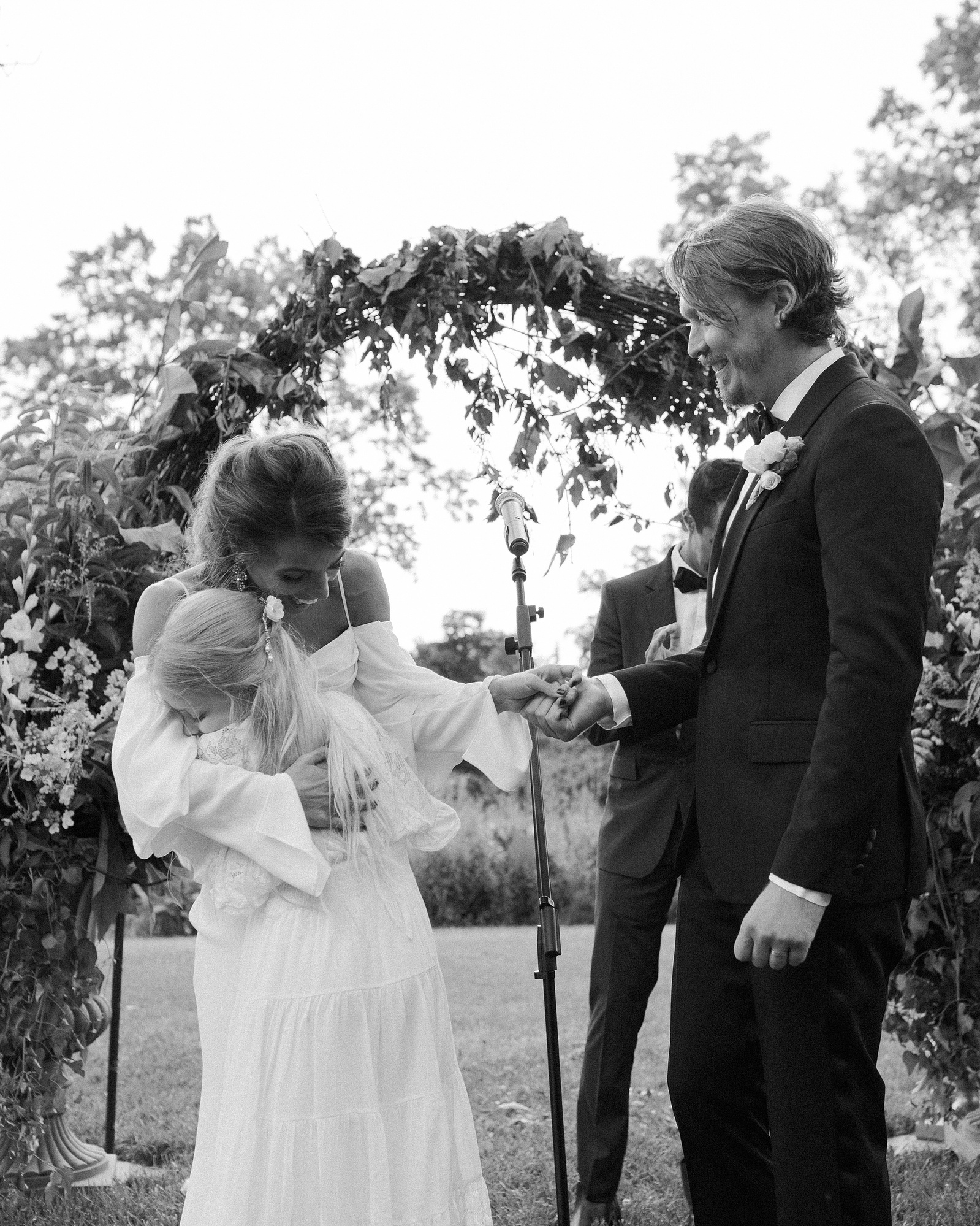 Brooklyn botanical gardens summer wedding ceremony. Corey Torpie Wedding Photojournalism.
