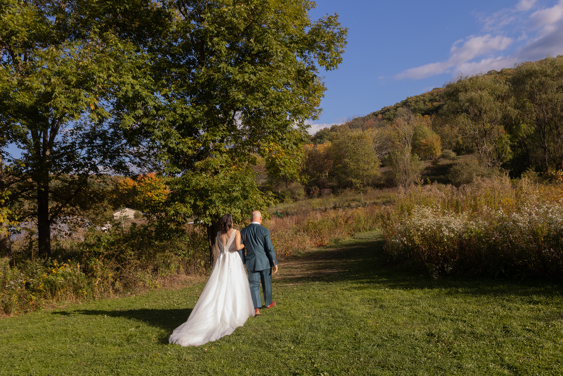 Blooming Hill Farm. Wedding photojournalism.