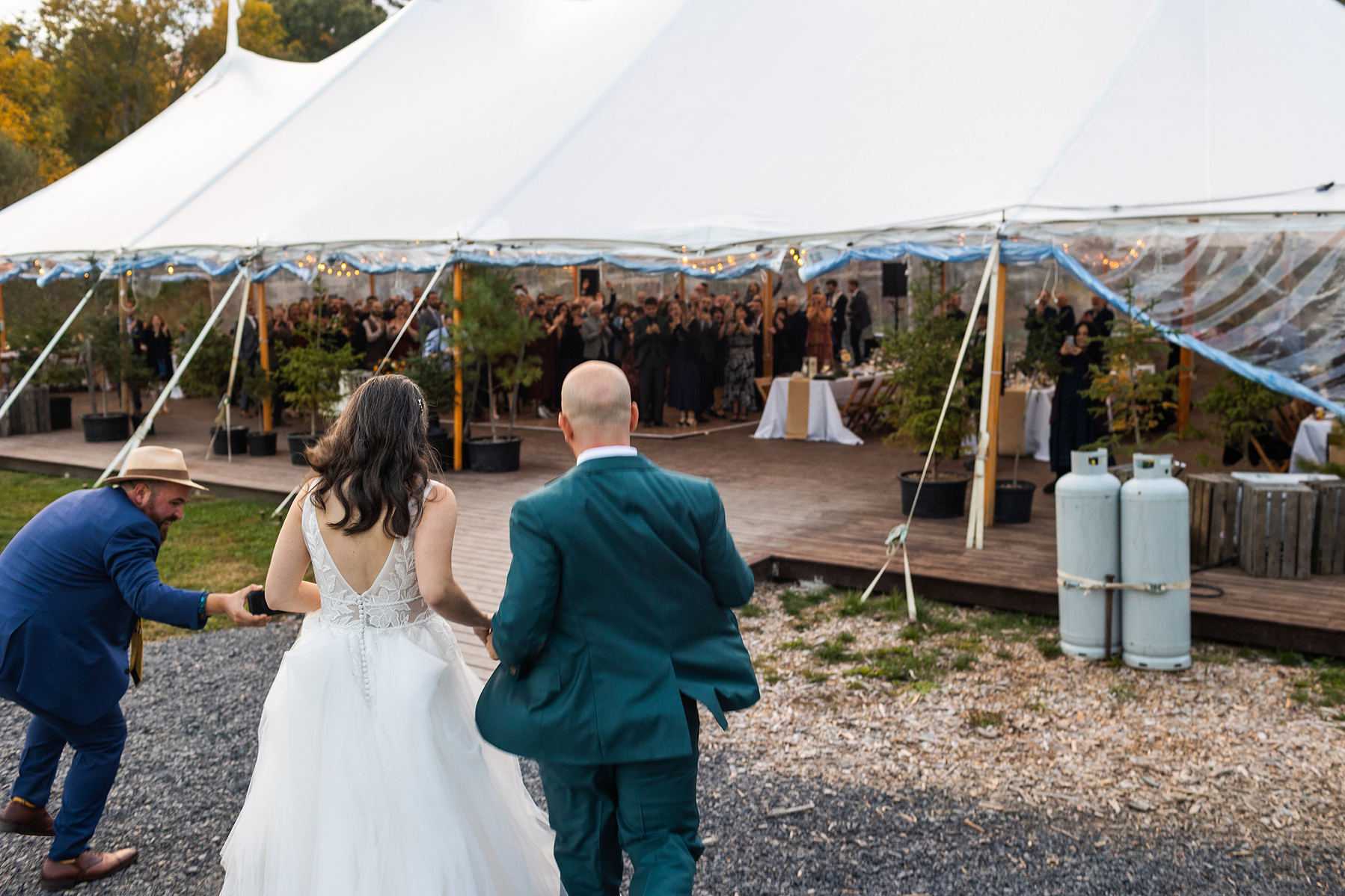 Blooming Hill Farm. Wedding photojournalism.