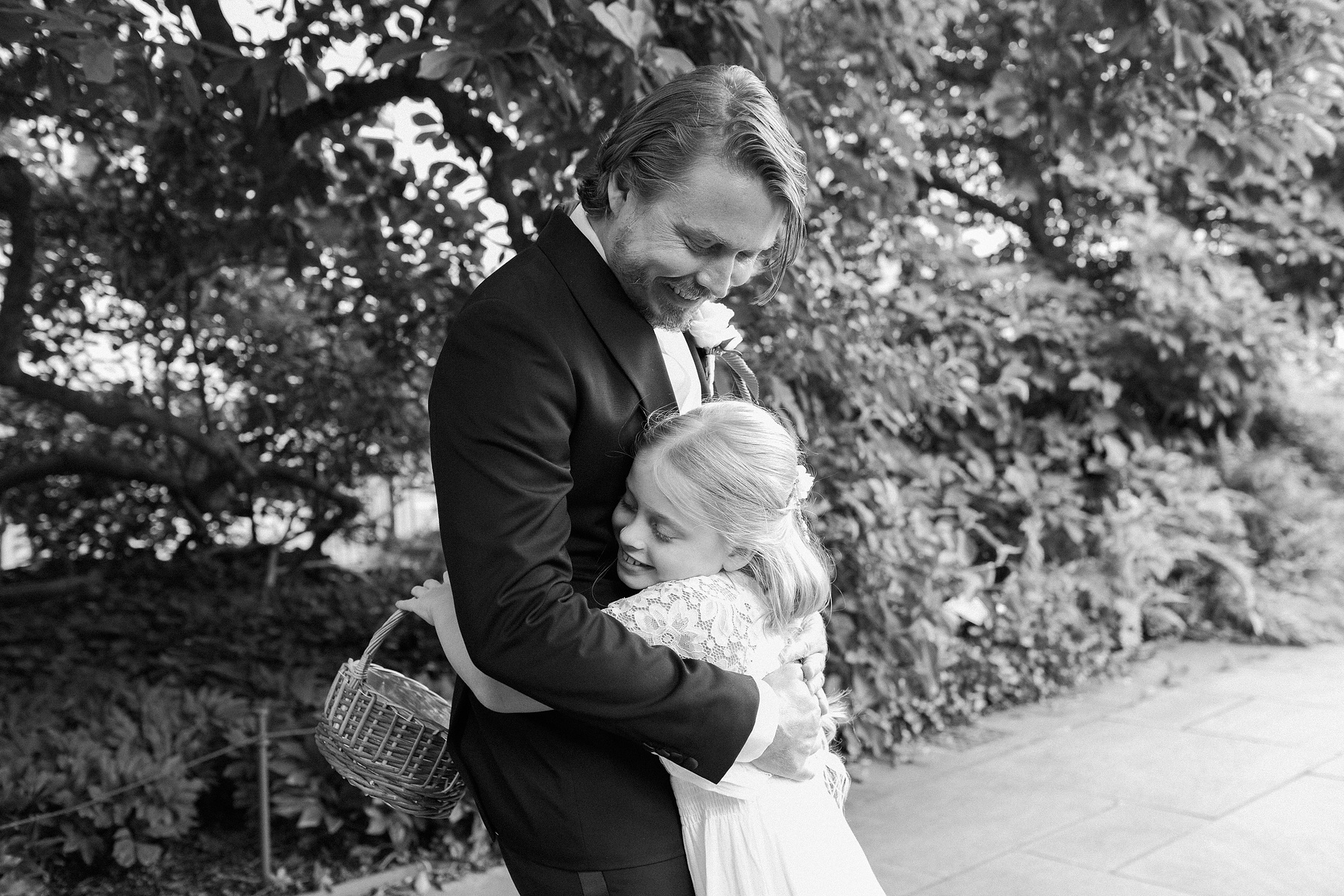 Father and daughter Brooklyn Botanical Garden summer wedding. Wedding Photojournalism. 