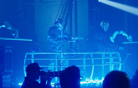 iiimagine performing at Onderzeebootloods Rotterdam.
