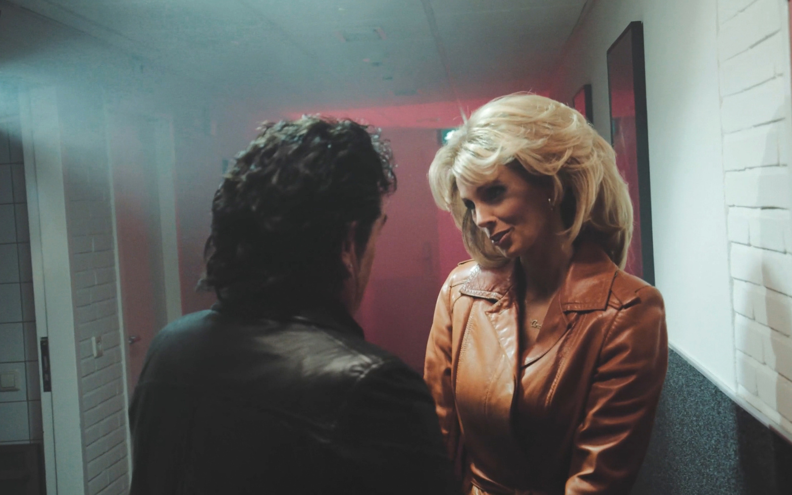Martijn Fischer who plays André Hazes and Roosmarijn Luyten who plays Rachel in 'Hij gelooft in mij' just before André has to go on stage.