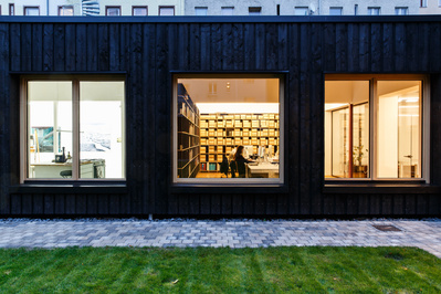 ALTE SCHLOSSEREI  or  OLD LOCKSMITH SHOP is an architecture project by ALAS Architects in Berlin. The space is a house and working studio for designers and artists. These are architecture photographs of the interior and exterior of the building. 
