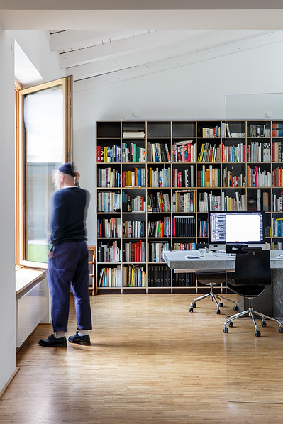 ALTE SCHLOSSEREI  or  OLD LOCKSMITH SHOP is an architecture project by ALAS Architects in Berlin. The space is a house and working studio for designers and artists. These are architecture photographs of the interior and exterior of the building. 