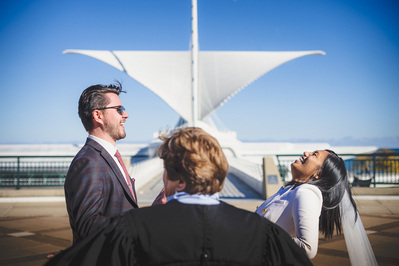 Milwaukee Elopement.  Milwaukee Wedding Photographer.  Milwaukee Art Museum.