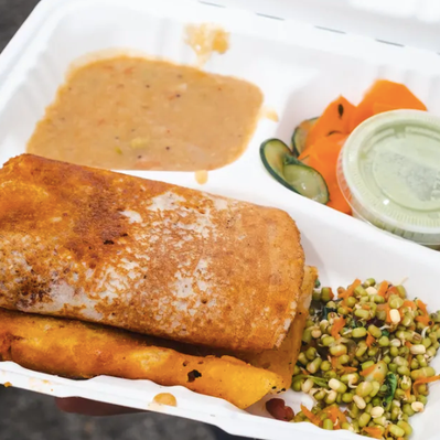 Crowds Are Lining Up for This South Indian Dosa Stand in Brooklyn