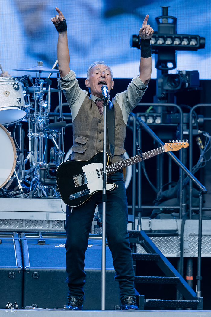 Bruce Springsteen & the E Street Band live at Anfield, Liverpool. 04/06/2025