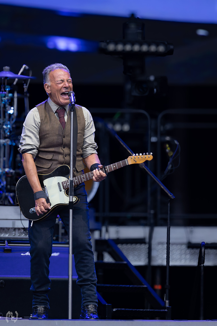Bruce Springsteen & the E Street Band live at Anfield, Liverpool. 04/06/2025