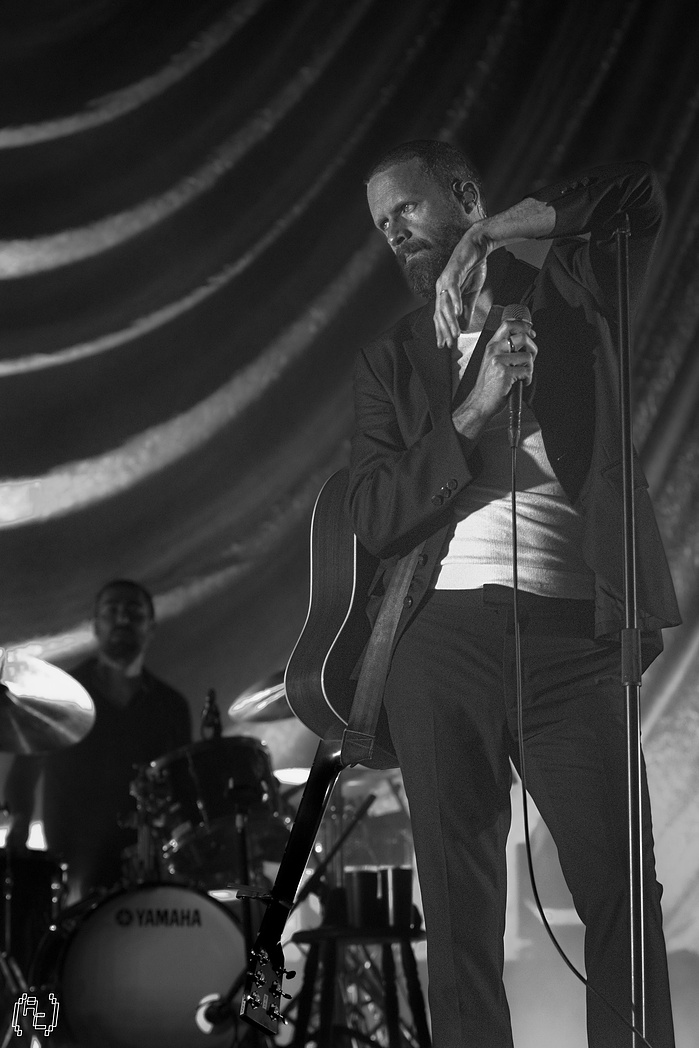 Father John Misty brings his latest album, 20th Century alive at Manchester’s o2 Apollo.