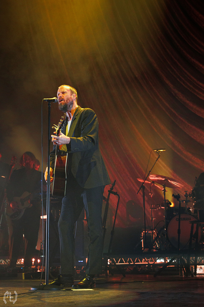 Father John Misty brings his latest album, 20th Century alive at Manchester’s o2 Apollo.