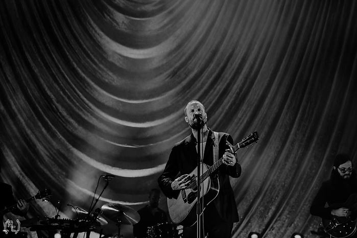 Father John Misty brings his latest album, 20th Century alive at Manchester’s o2 Apollo.