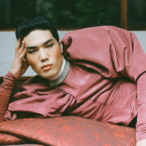 Revs Magazine 
issue 22 TRUTH BE TOLD

Photo: Ryohei Hashimoto 
Styling: Domsyn 
Hair: Keita. 
Model: Taishi
Makeup: Yosuke Nakajima.
