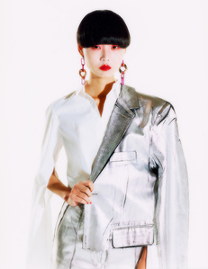 &amp;amp;amp;amp;amp;amp;amp;quot;SHIRONURI&amp;amp;amp;amp;amp;amp;amp;quot; 
New Mob Wave @mobjournal September 2021,
Photo:Hiroshi Asakura
Stylist: Eanabo 
Makeup: Yosuke Nakajima.
Hair: Kiyo Igarashi 
Model Mioko at Numbereight_models