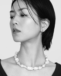 Atur_accessory
Model: Saya Honno (@tomorrow_tokyo)
Photo: YOSHITAKA
@dukaphoto
Makeup&amp;amp;amp;amp;amp;amp;amp;amp;Hair: Yosuke Nakajima.​