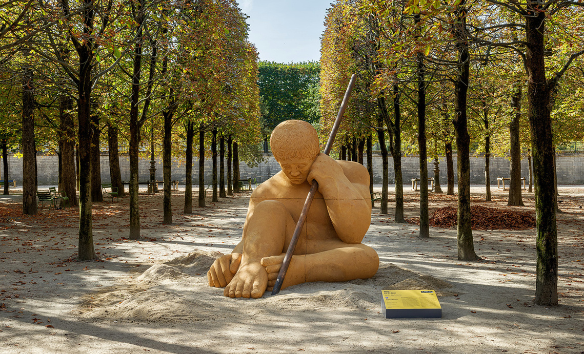 Ares (2023), Louvre, Paris + & artbasel, Jardin des Tuileries. (photo by Grégory Copitet)
