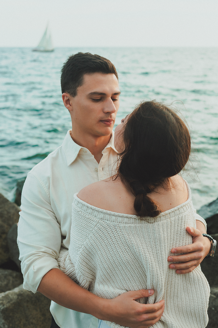 Couple session, couple photoshoot, couple photography, engagement session, engagement photographer, elopement photographer, Toronto engagement photographer