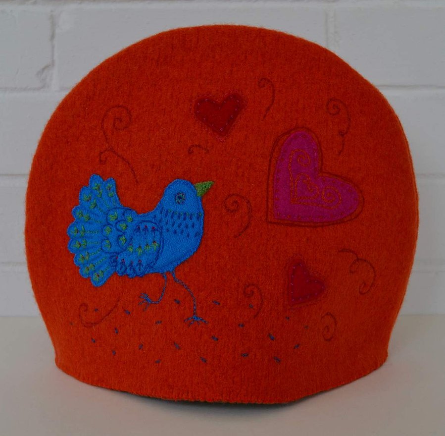 saskia-teacosy-embroidery-birs-hearts-orange-wool