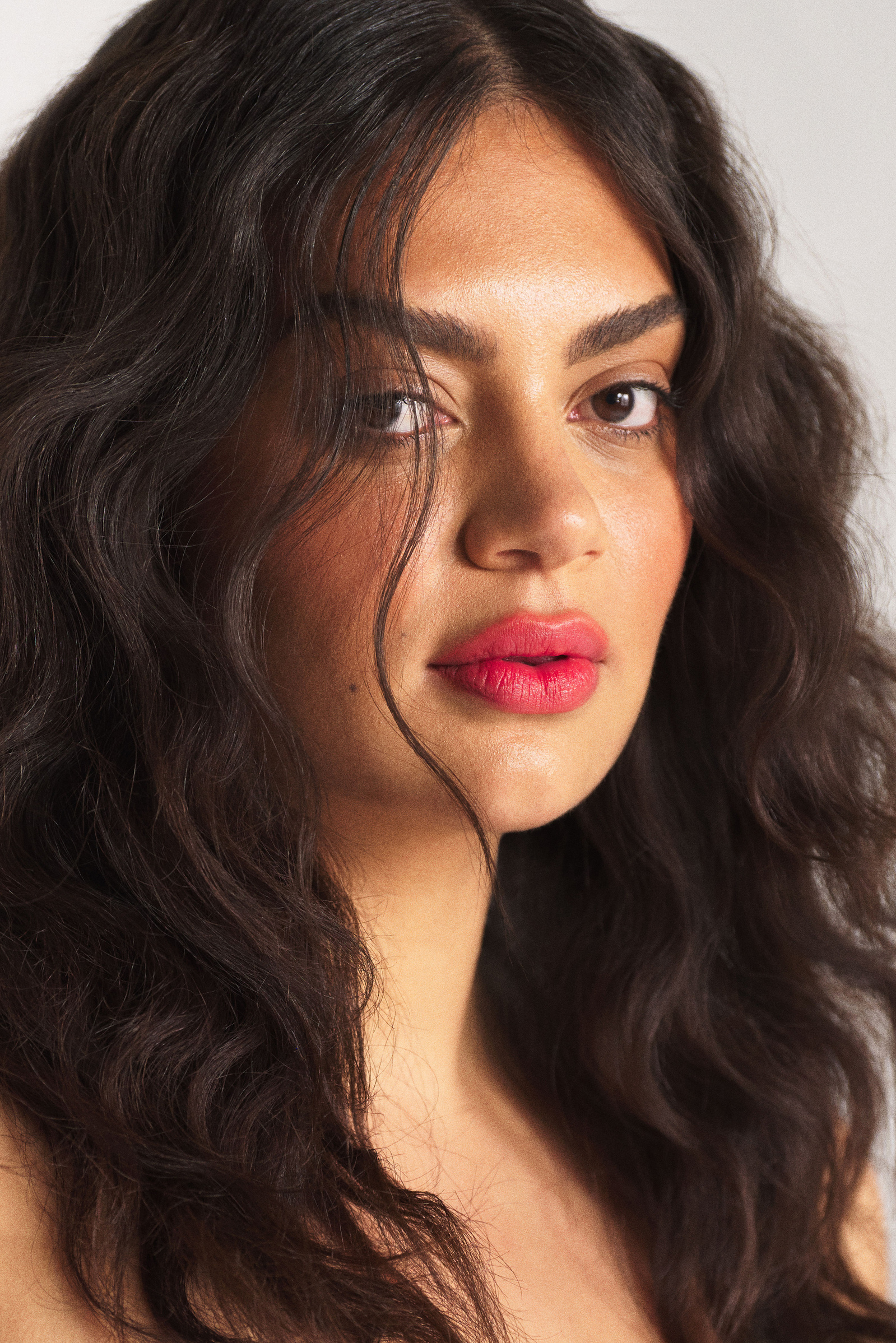 High end, beauty retouching by Rebekka Lee Johnson for Gritty Pretty Magazine, featuring Thelma Plum. Photography by Dave Blake.