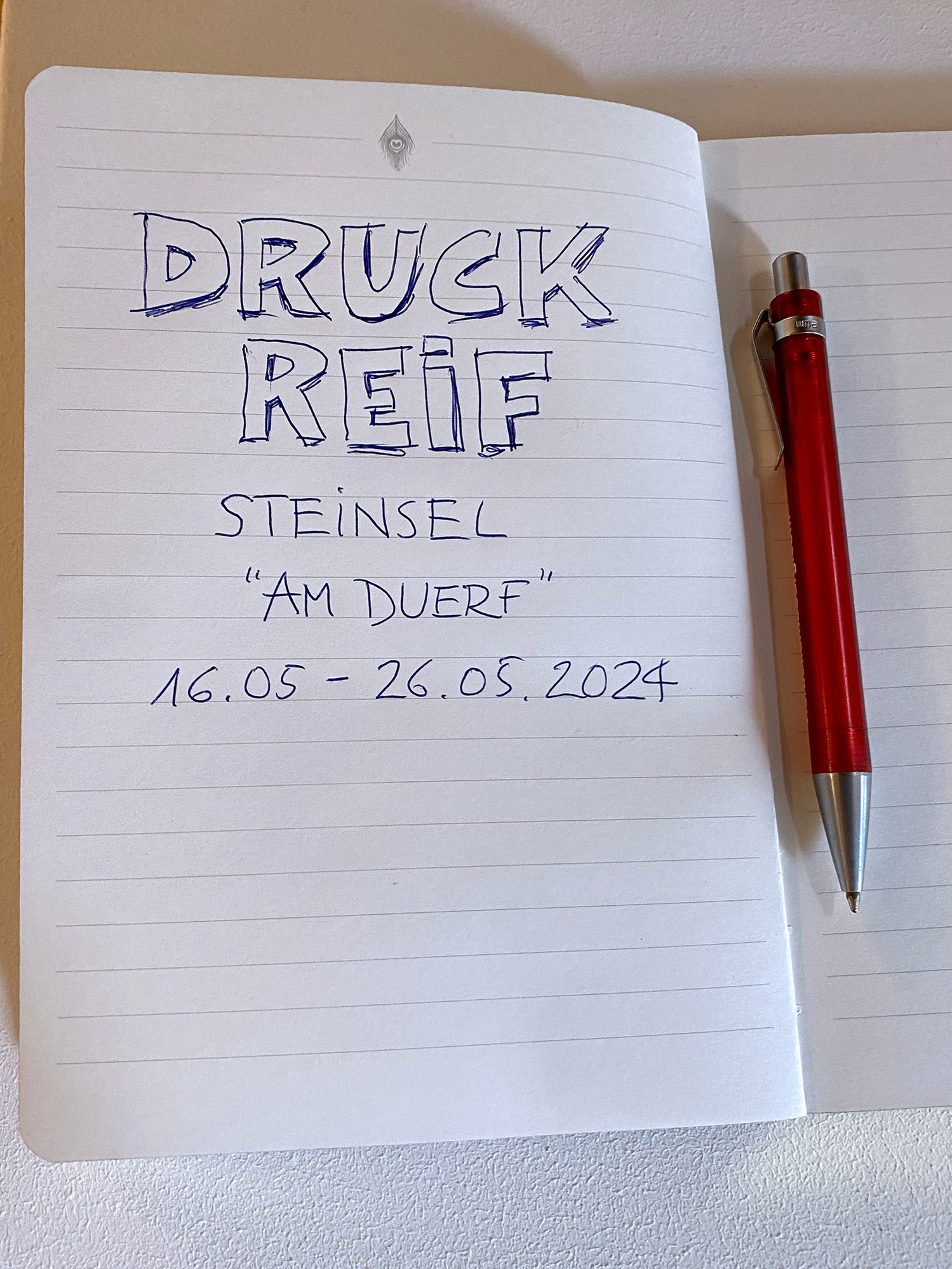 You can leave your review or write a message in the exhibition journal.