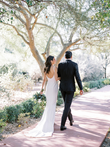 A Photograph of Bride and Groom on their wedding day at El Chorro Wedding Venue in Paradise Valley Arizona Scottsdale