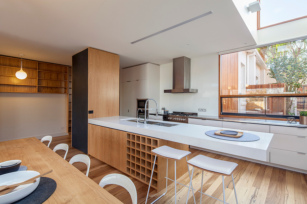 A cantilevered kitchen benchtop with void over
