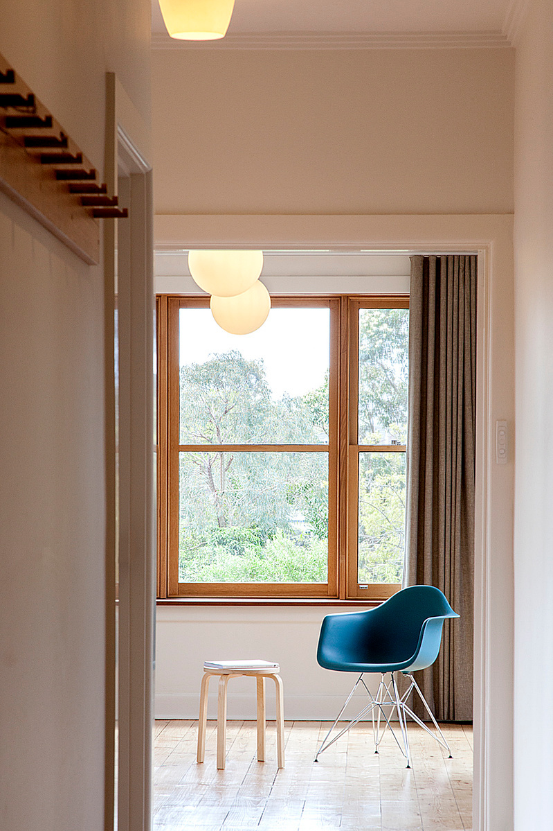 The existing living areas of the house face north and were retained and renovated
