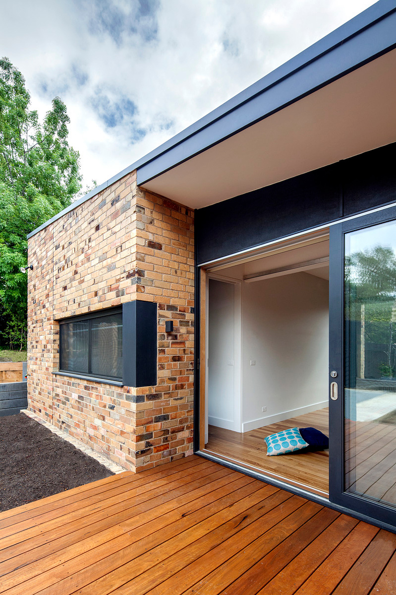 Recycled bricks to match the existing were used to complement the existing house