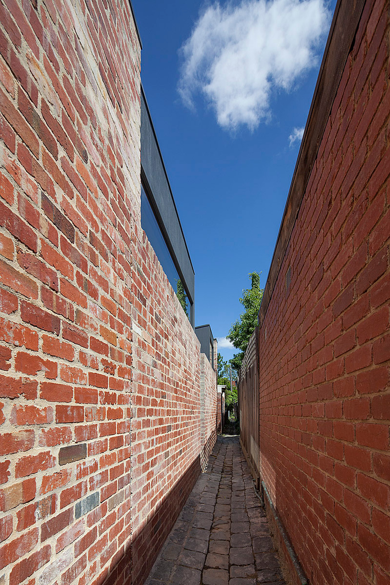 The boundary wall to the laneway was completely removed and rebuilt.