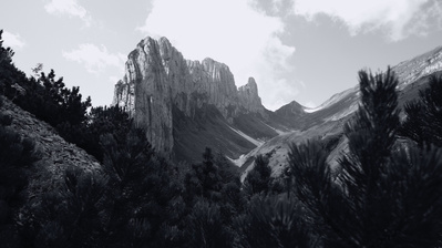Black and White Swiss Mountains landscape photography by Suzanne Bainton. #swissmountains