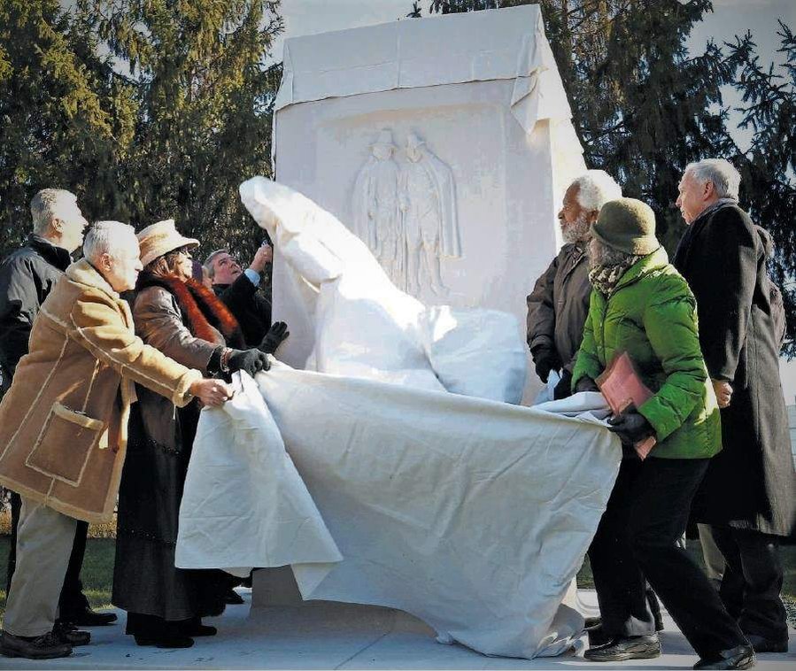 Newark’s Landing Monument Rededication Ceremony
Monday, December 19, 2016, at 10:35 am, outside New Jersey Performing Arts Center NJPAC, Newark, New Jerse