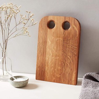 Lifestyle product photography for homeware by Sally Williams. Bread board