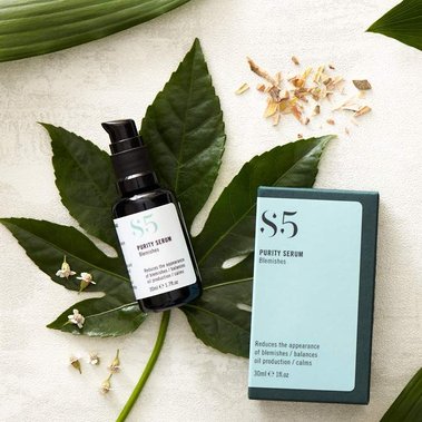 Natural beauty product photography with natural ingredients UK