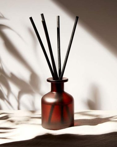 Lifestyle product photography, homeware diffuser by Sally Williams 